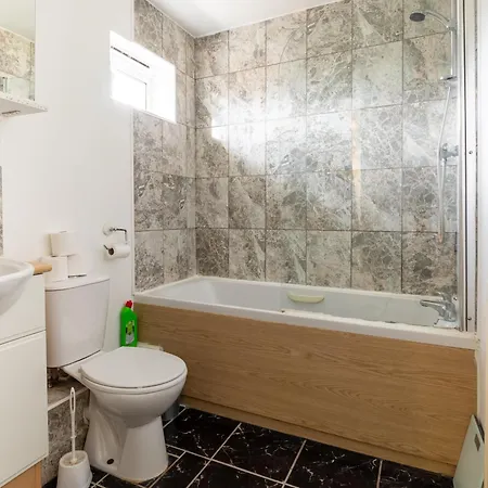 Apartmán Charming Cosy Coach House In Fishponds