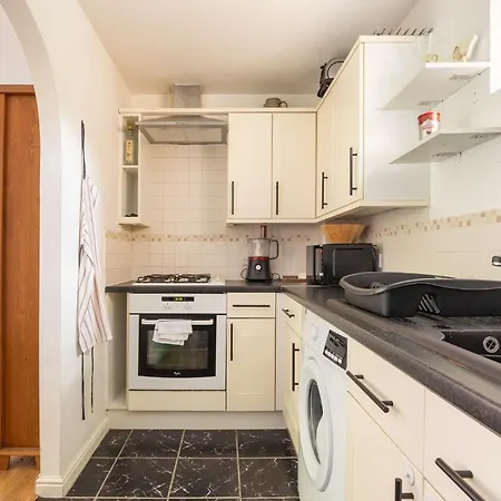 Apartment Charming Cosy Coach House In Fishponds